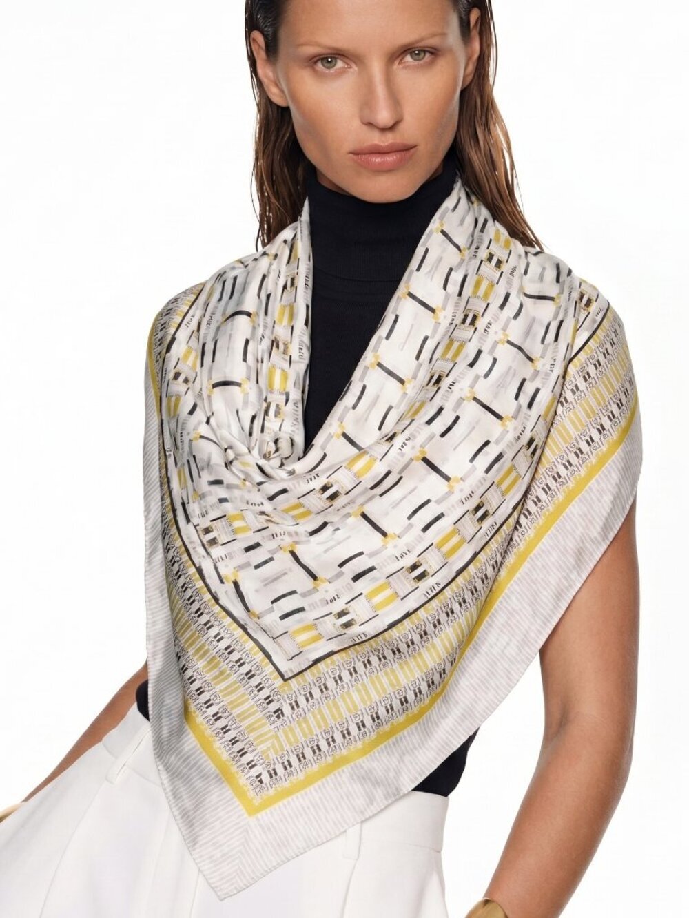 Reiss Sassia Large Square Satin Yello Logo Print Scarf/Wrap NWOT
